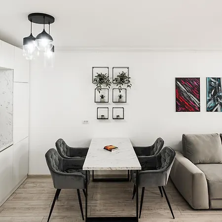 Apartbnb Experience 17 *